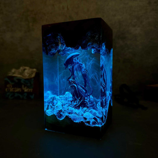 Cross-Border Popular Space Monster Alien Peripheral Alien Epoxy Resin Night Light Gift for Movie Lovers